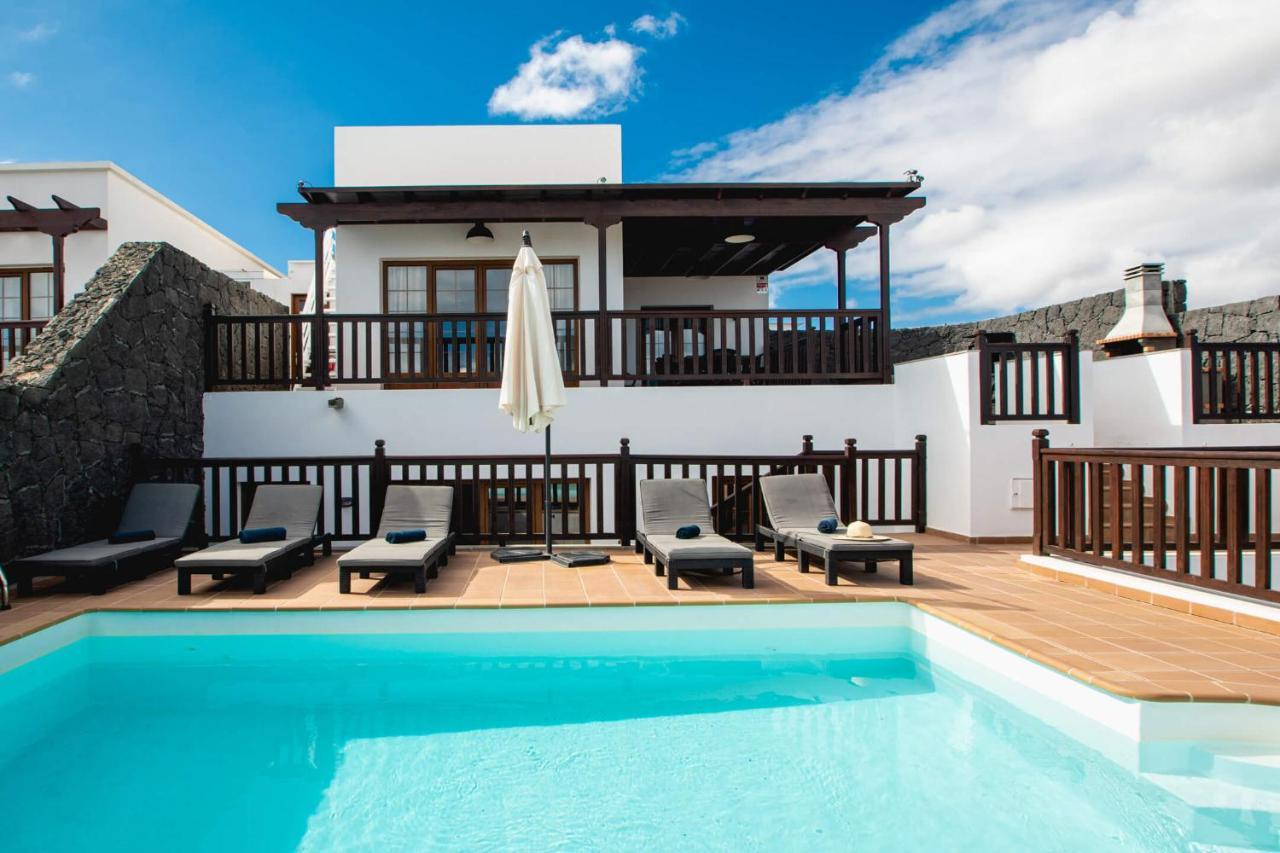 Villa Vista Reina - Luxury 6 Bedroom - Heated Pool- Views - Pool Table - Vista Lobos - Playa Blanca Exterior foto